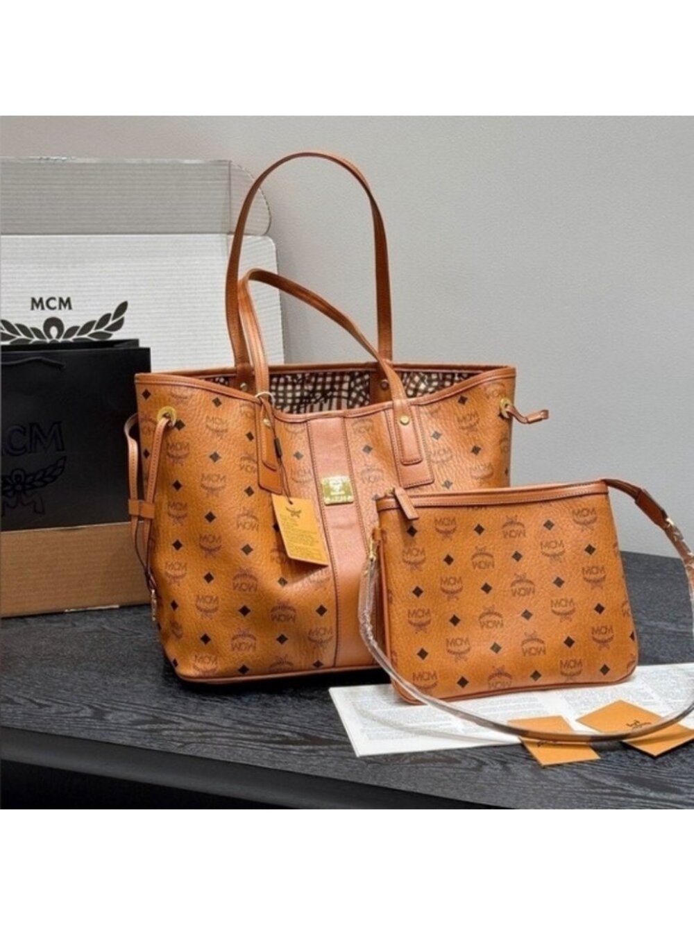 MCM Reversible Liz Shopper in Visetos